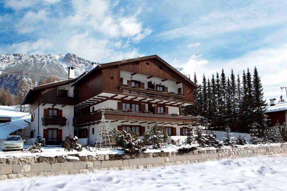 Hotel Lajadira & Spa Cortina dʼAmpezzo Exterior foto